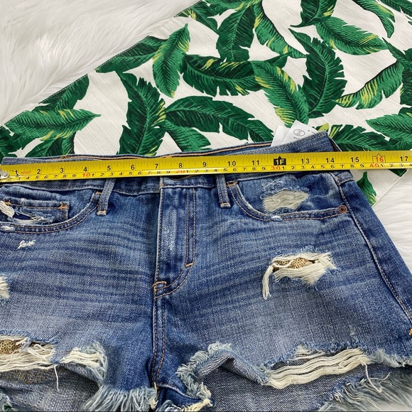 A&F Distressed Shorties 439 - Picture 5 of 9